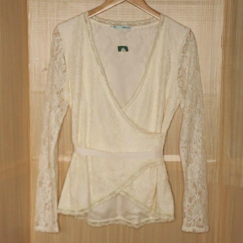Maurices Womens New Cream Lacey Faux Wrap Faux Wrap Top With Ribbon Belt Medium.